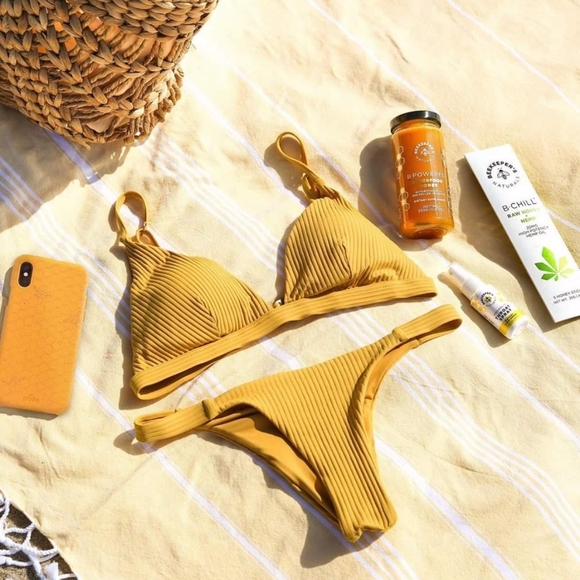 Vitamin A Moss Triangle Bikini Top Carmen Cheeky High Leg Bottom Marigol… - Picture 9 of 9